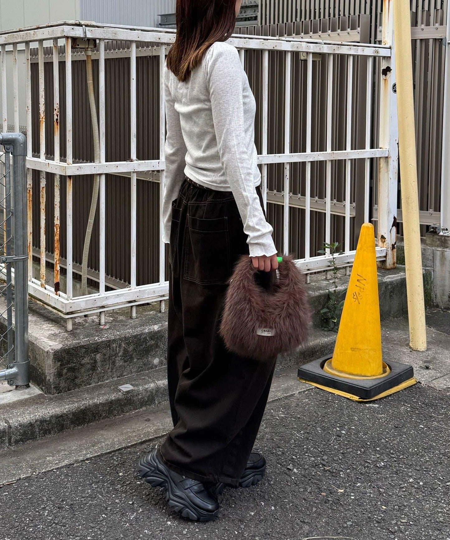 蕾絲拼接標誌修身上衣