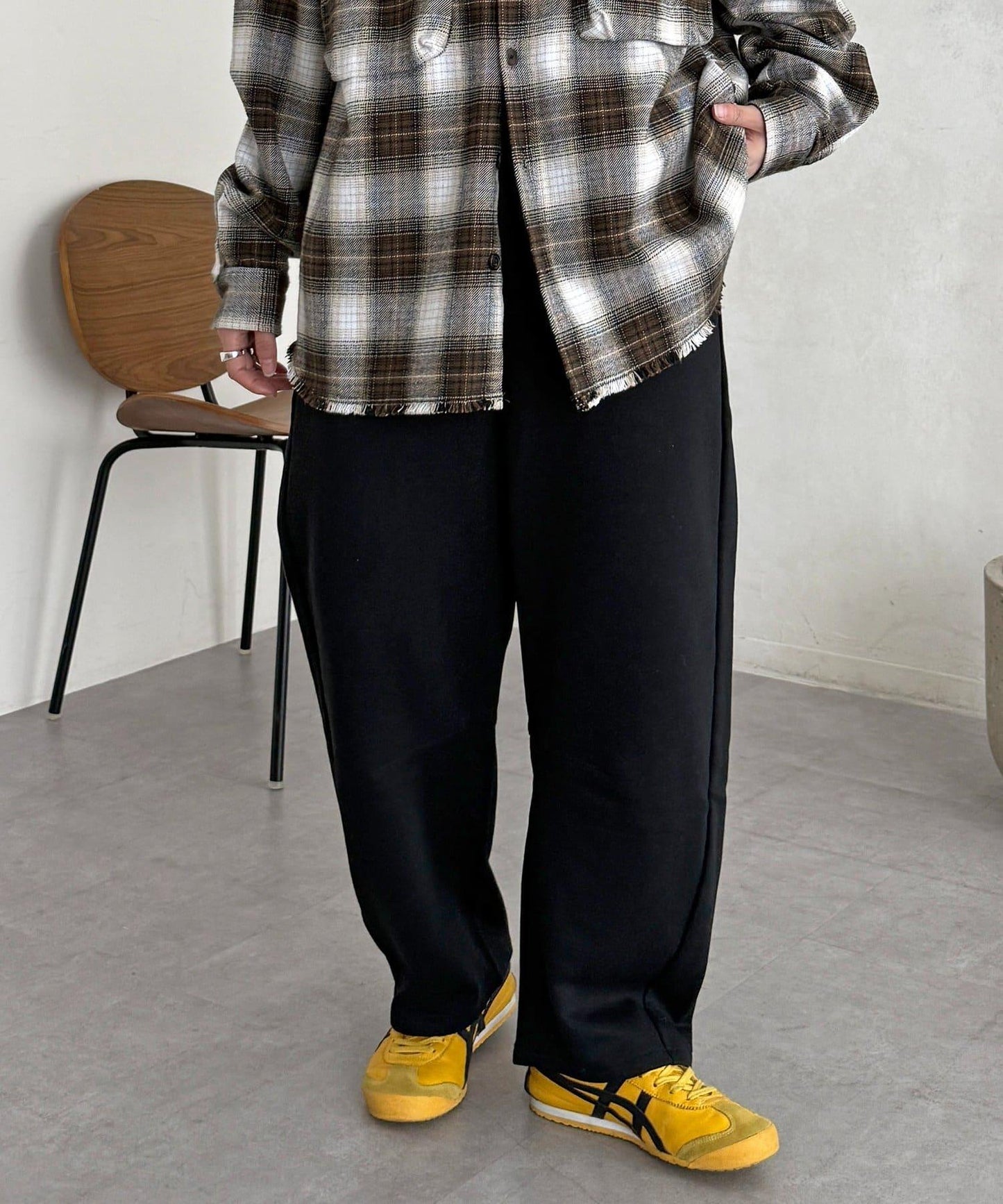 加絨彎曲運動褲