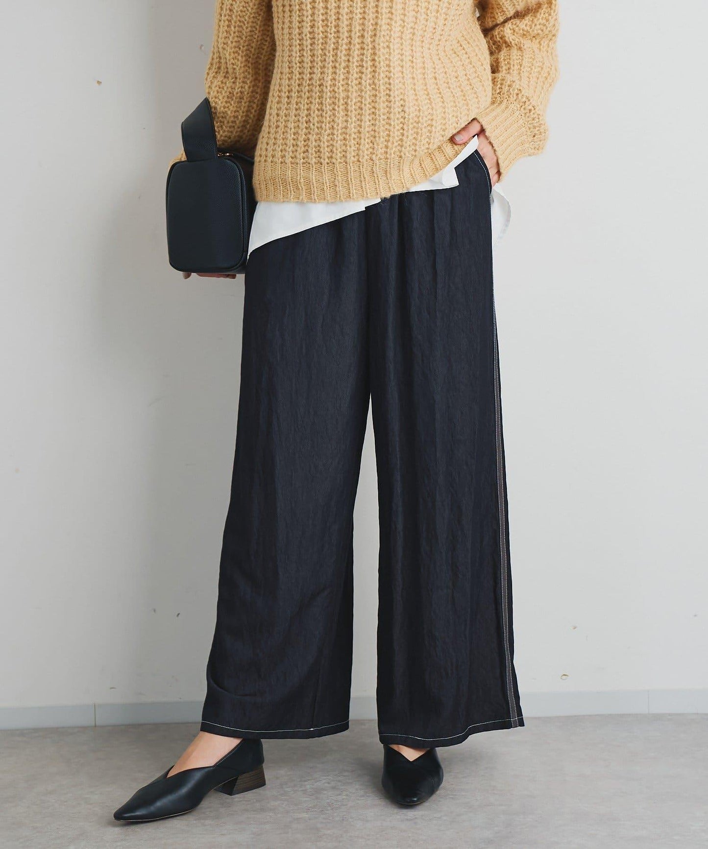 舒適穿著感亮面牛仔闊腿褲