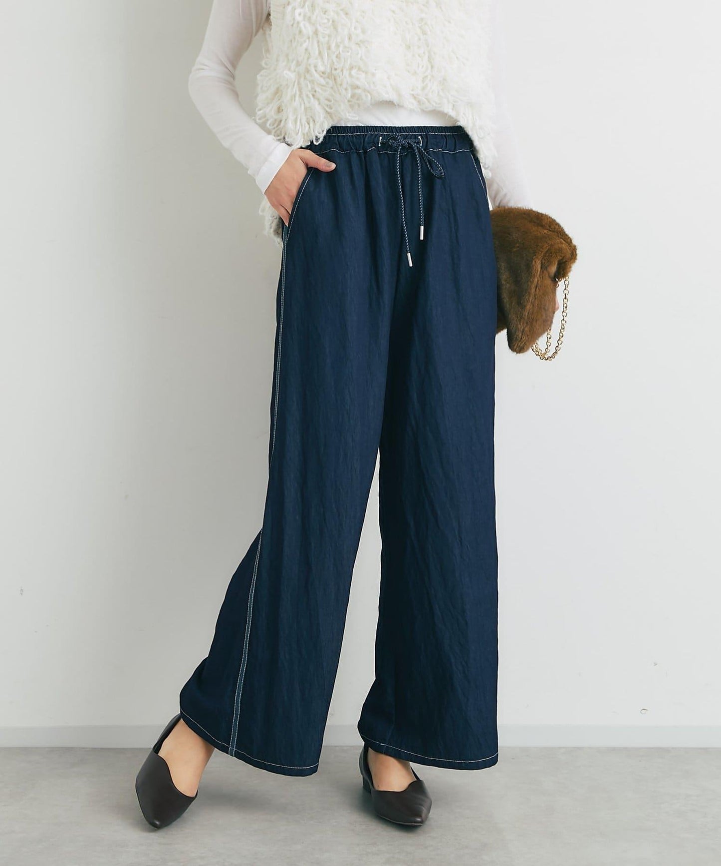 舒適穿著感亮面牛仔闊腿褲