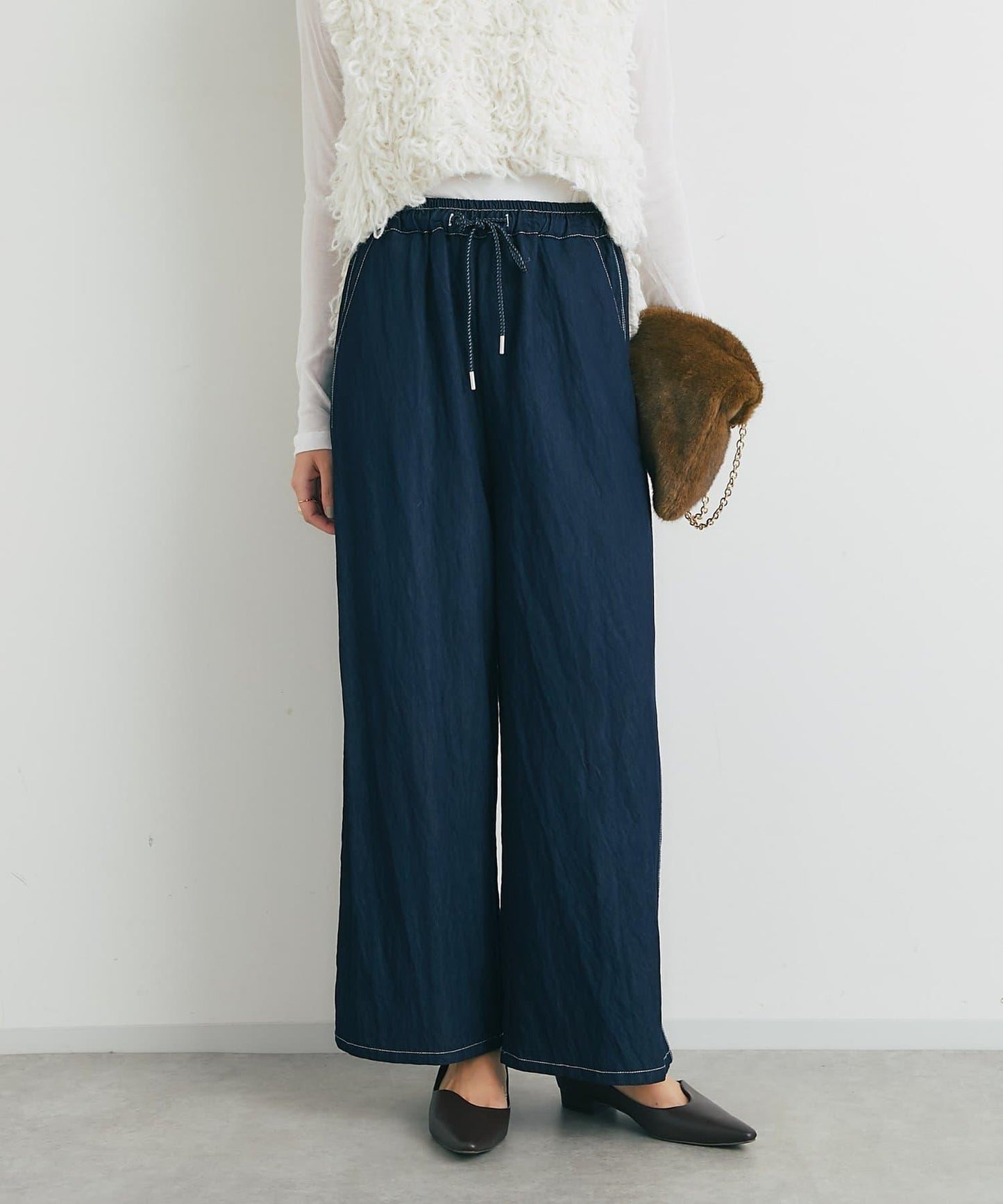 舒適穿著感亮面牛仔闊腿褲