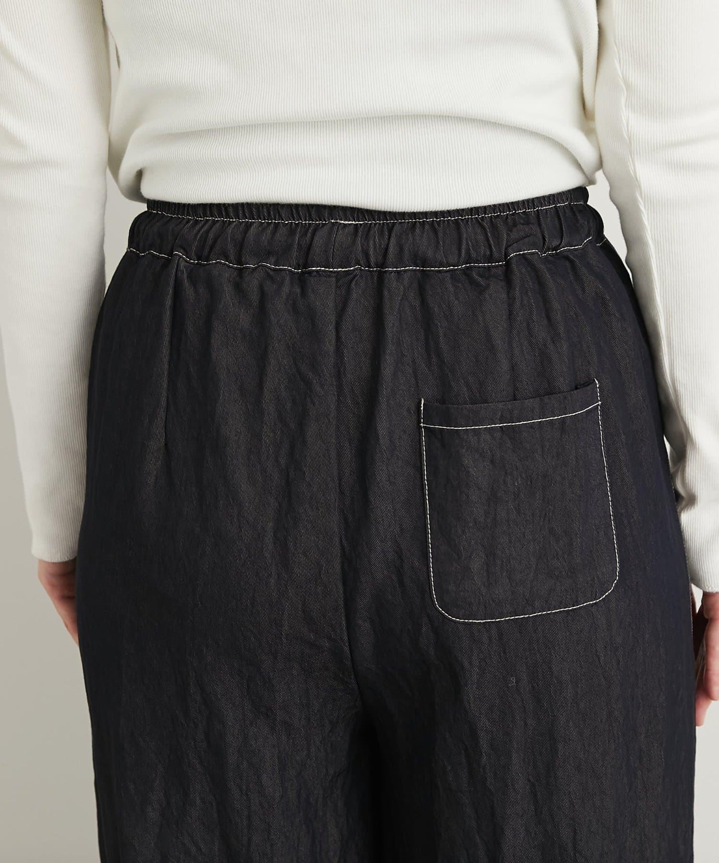 舒適穿著感亮面牛仔闊腿褲