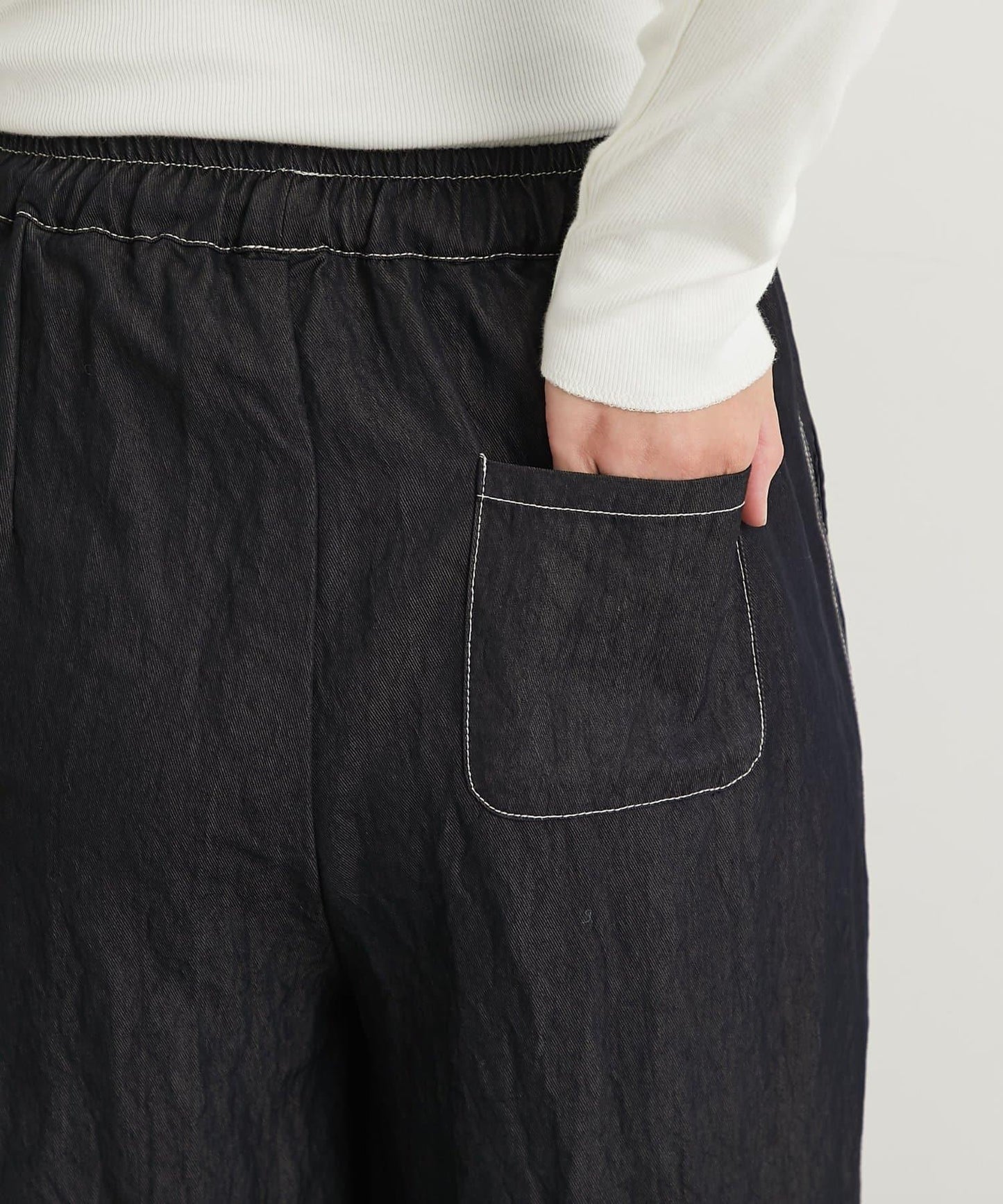 舒適穿著感亮面牛仔闊腿褲