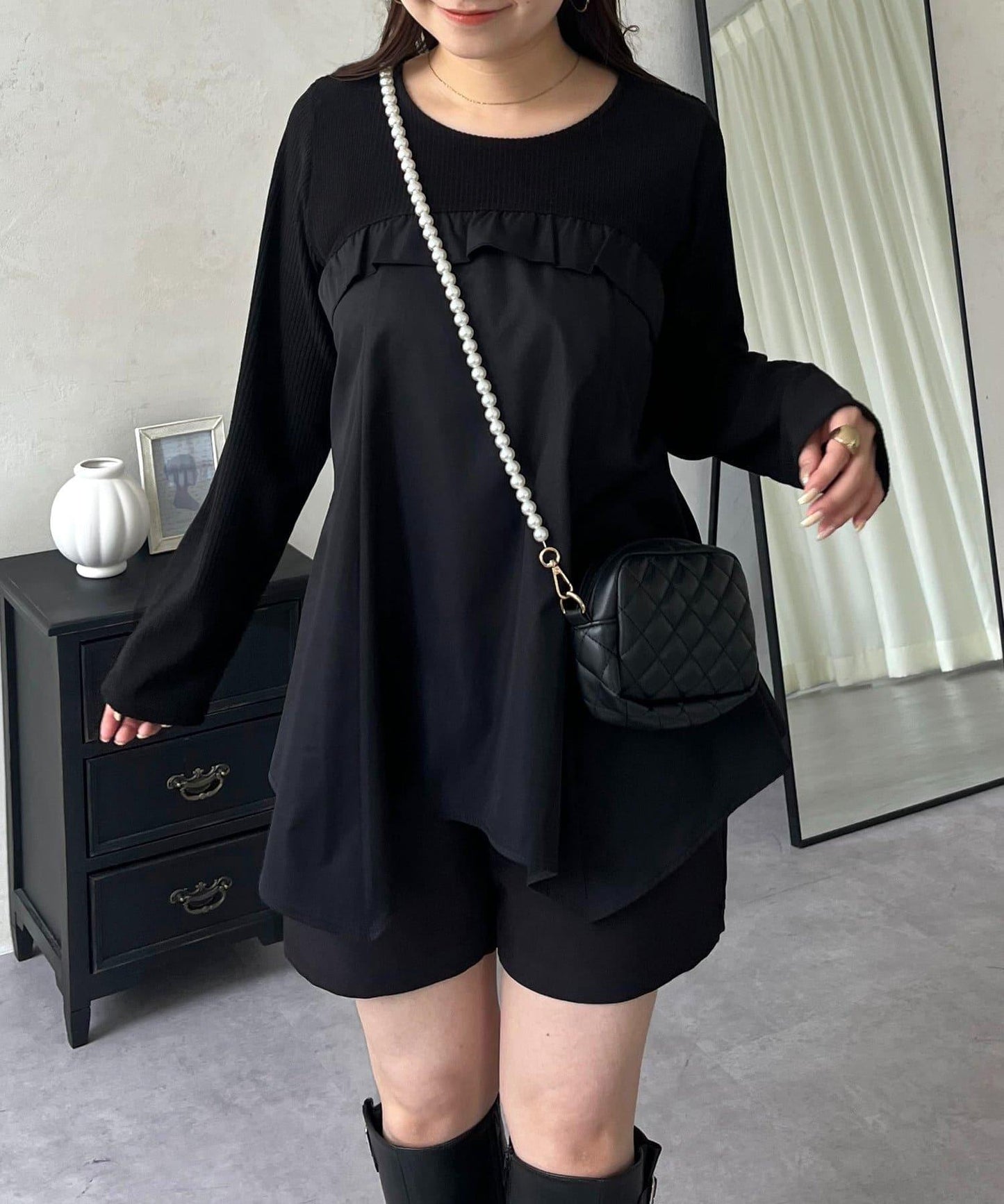 不規則下襬荷葉邊拼接A字羅紋長袖T恤