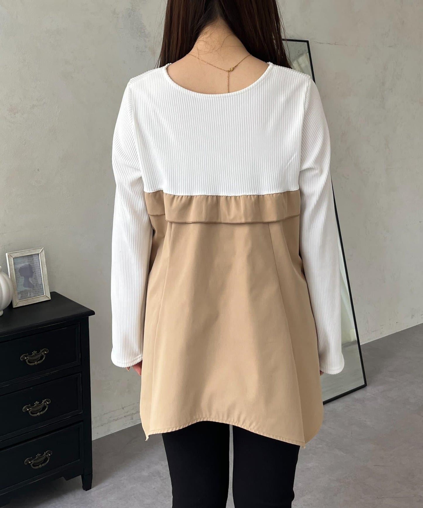 不規則下襬荷葉邊拼接A字羅紋長袖T恤