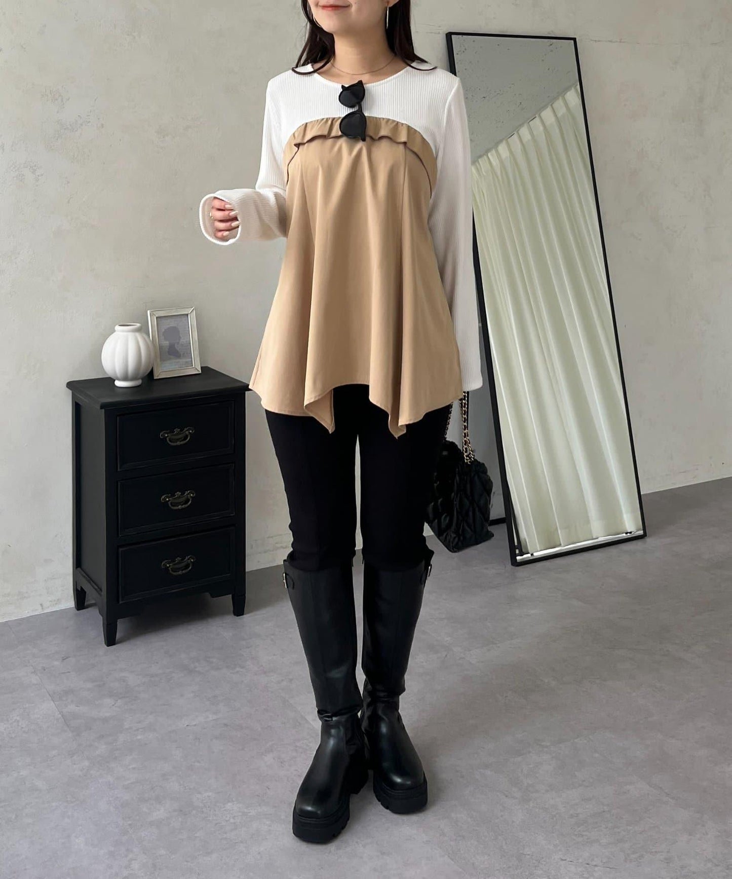 不規則下襬荷葉邊拼接A字羅紋長袖T恤