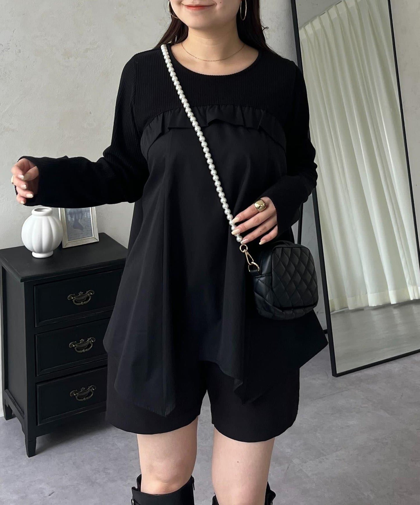 不規則下襬荷葉邊拼接A字羅紋長袖T恤