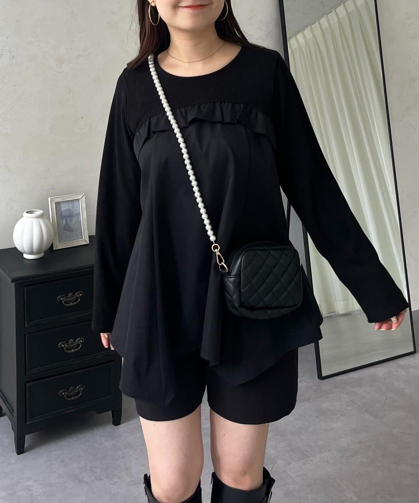 不規則下襬荷葉邊拼接A字羅紋長袖T恤