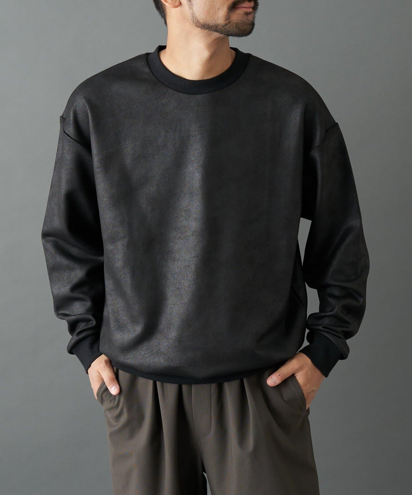 仿皮塗層長袖套頭衫