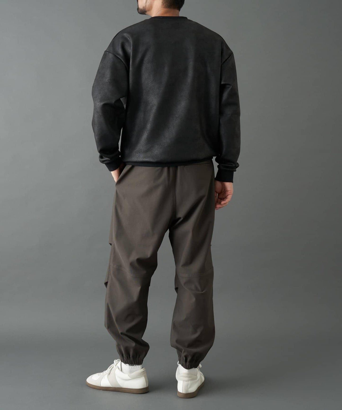 仿皮塗層長袖套頭衫