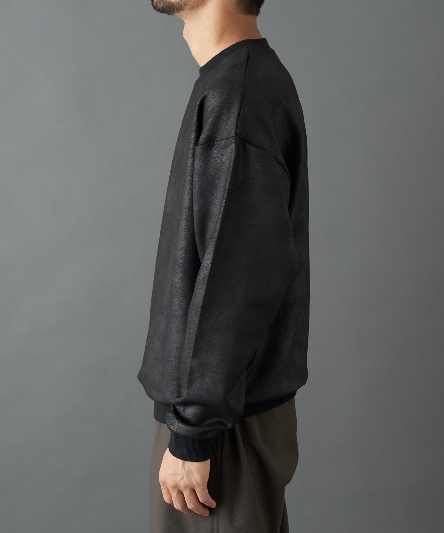 仿皮塗層長袖套頭衫