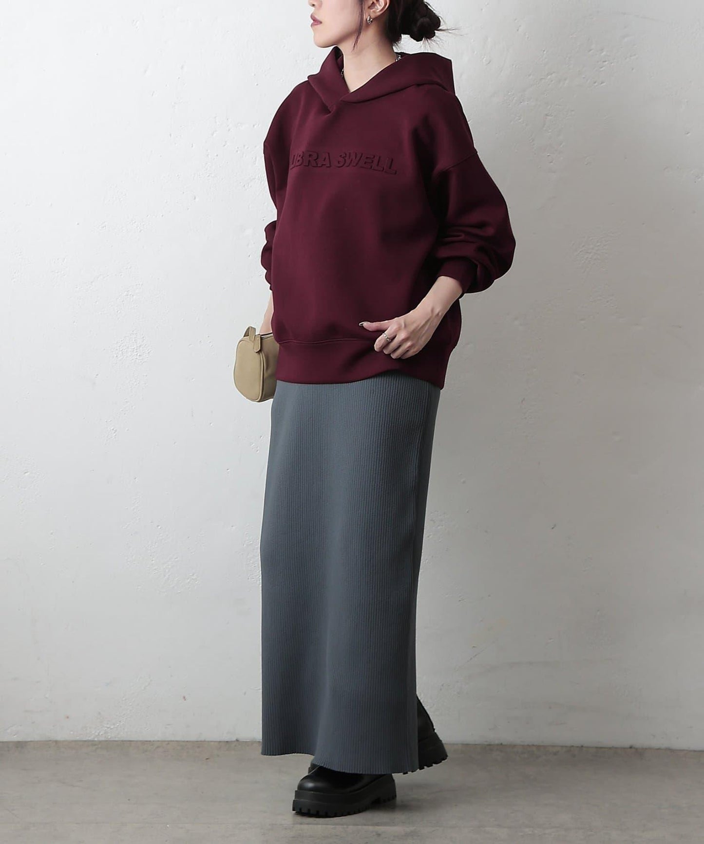 瓦楞紙浮雕標誌連帽衛衣