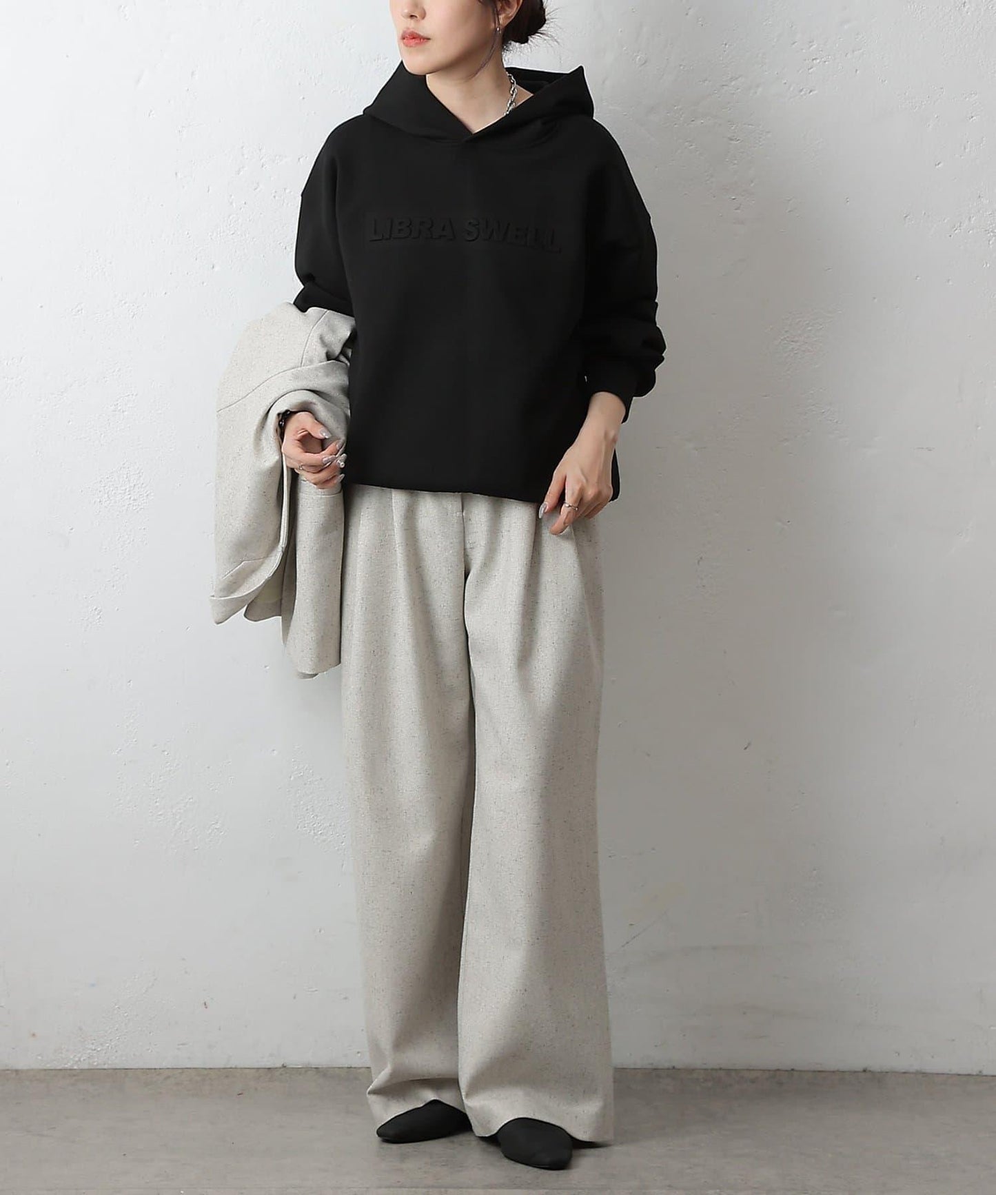 瓦楞紙浮雕標誌連帽衛衣