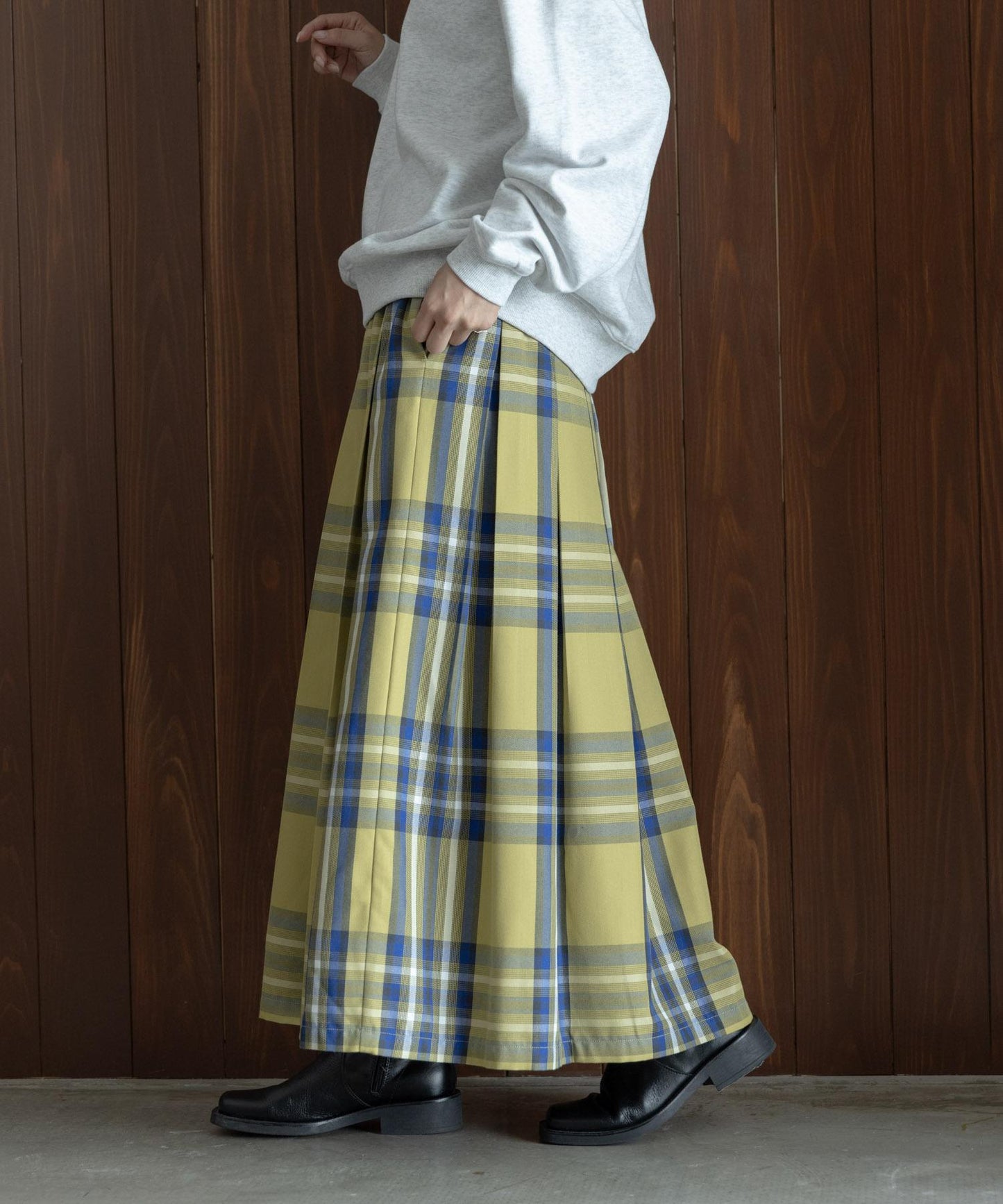 褶皺格紋休閒裙