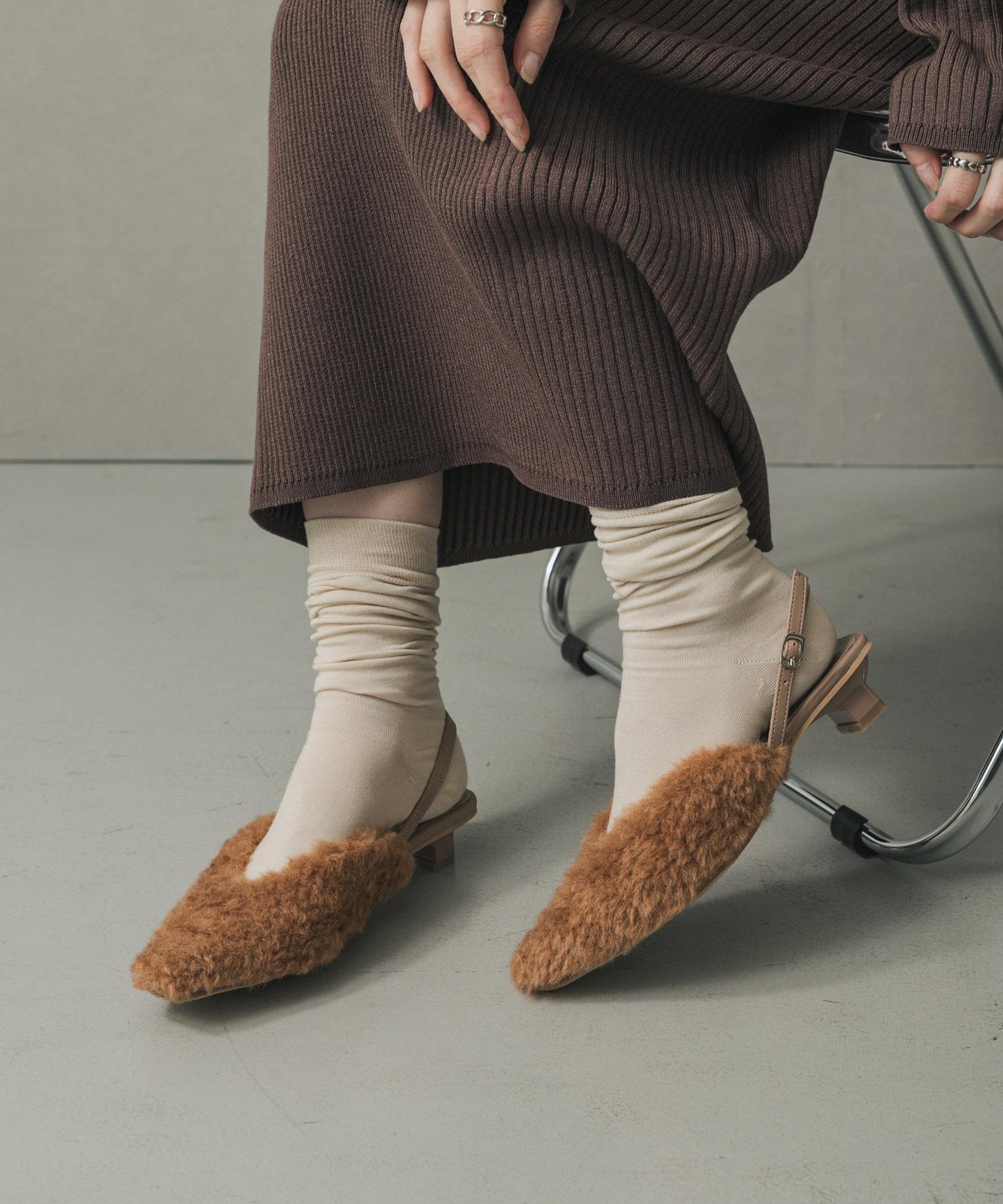 尖頭毛絨穆勒鞋