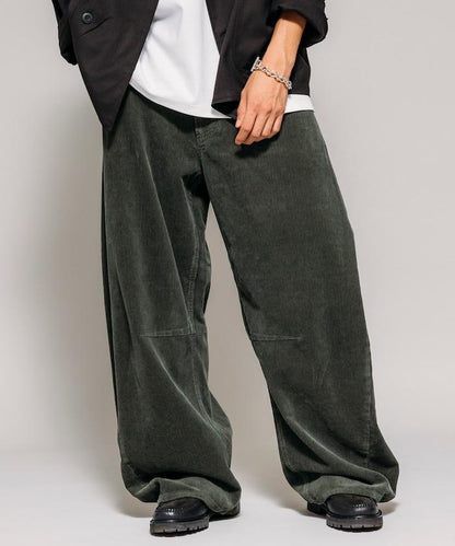 寬鬆版型 單水洗 彎曲燈芯絨長褲
