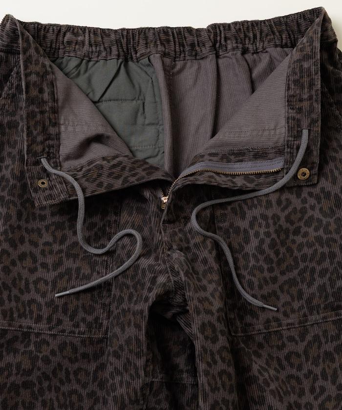 寬鬆直筒版型 全印花燈芯絨休閒褲【可搭配套裝】