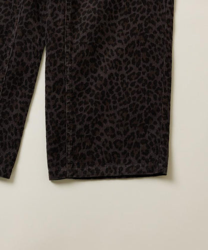 寬鬆直筒版型 全印花燈芯絨休閒褲【可搭配套裝】