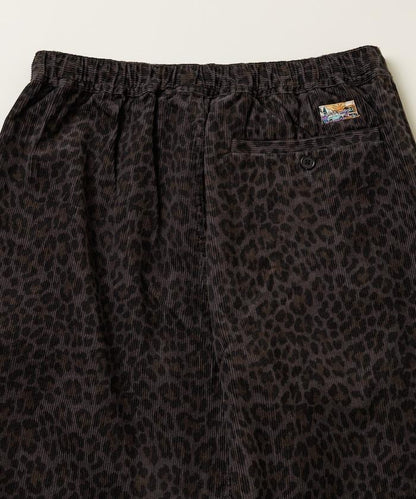 寬鬆直筒版型 全印花燈芯絨休閒褲【可搭配套裝】