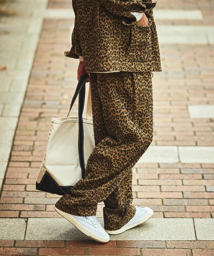 寬鬆直筒版型 全印花燈芯絨休閒褲【可搭配套裝】