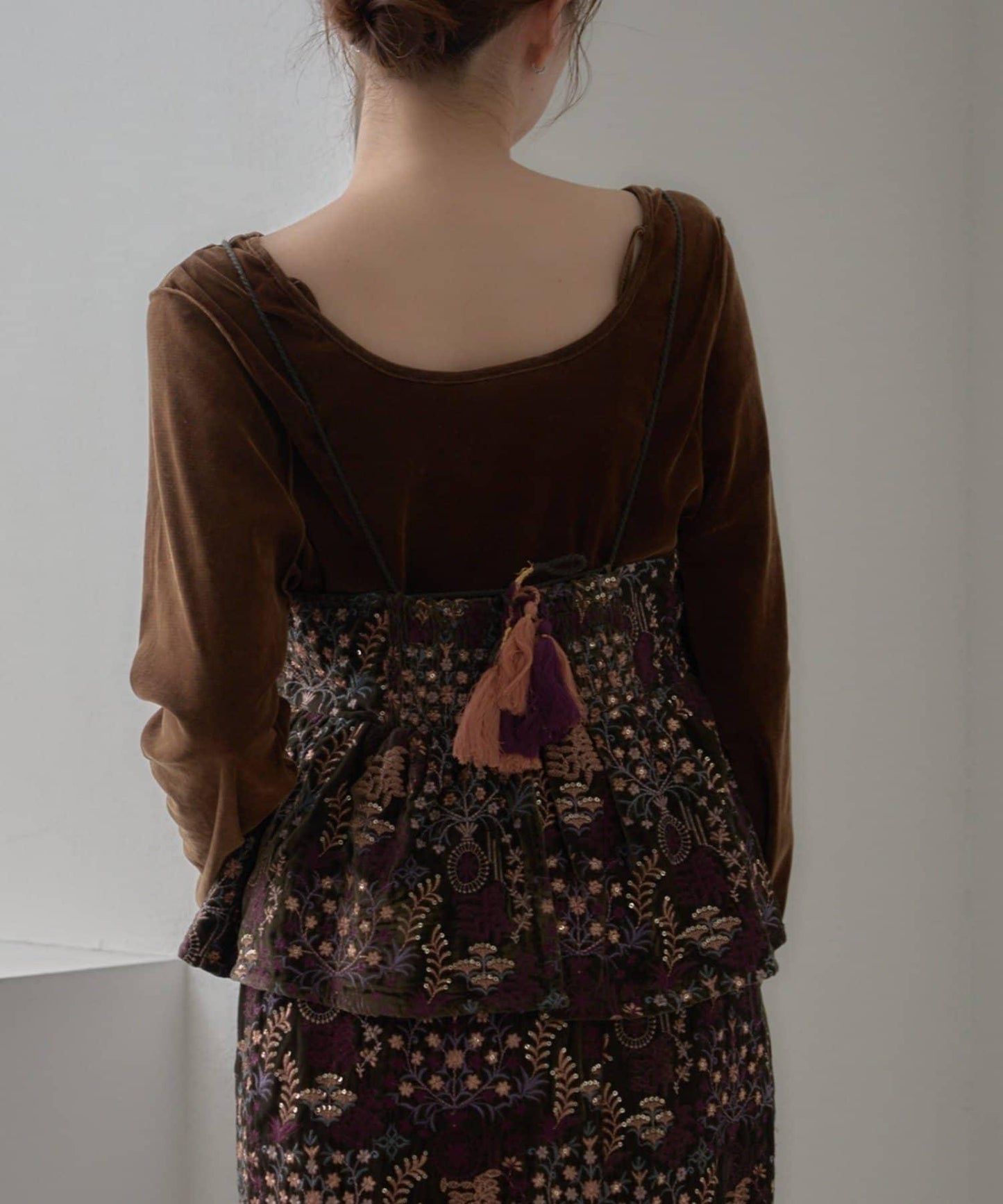 【aguni】天鵝絨刺繡吊帶背心