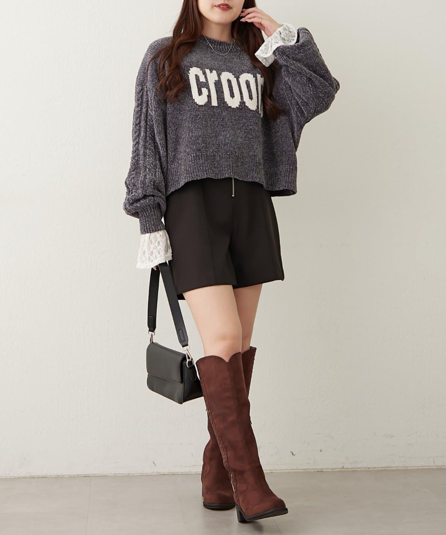 天鵝絨毛線標誌針織衫