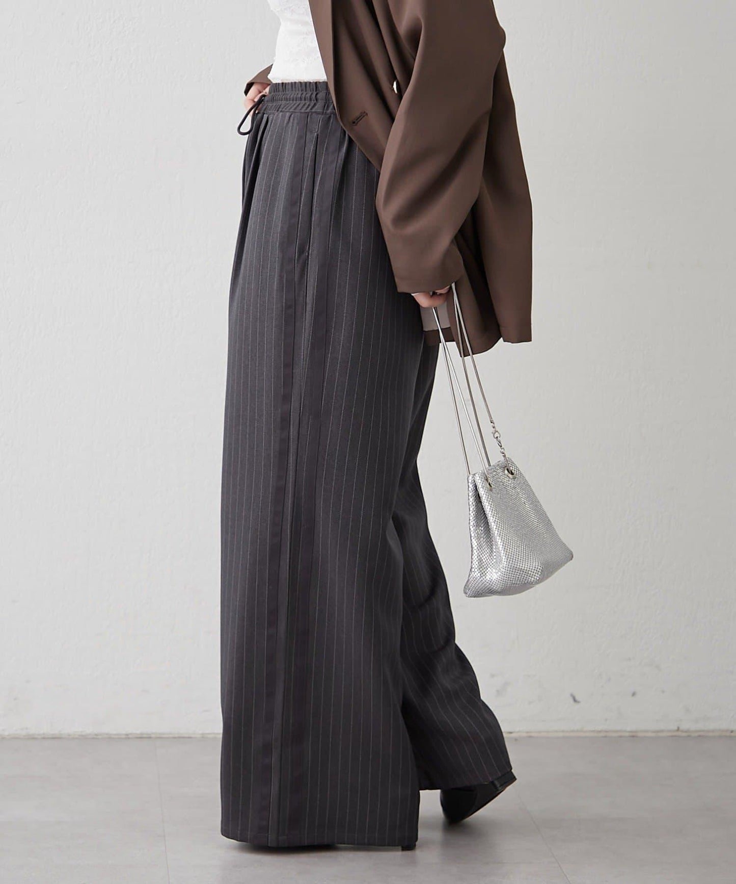 【NUNIFE】細條紋休閒褲