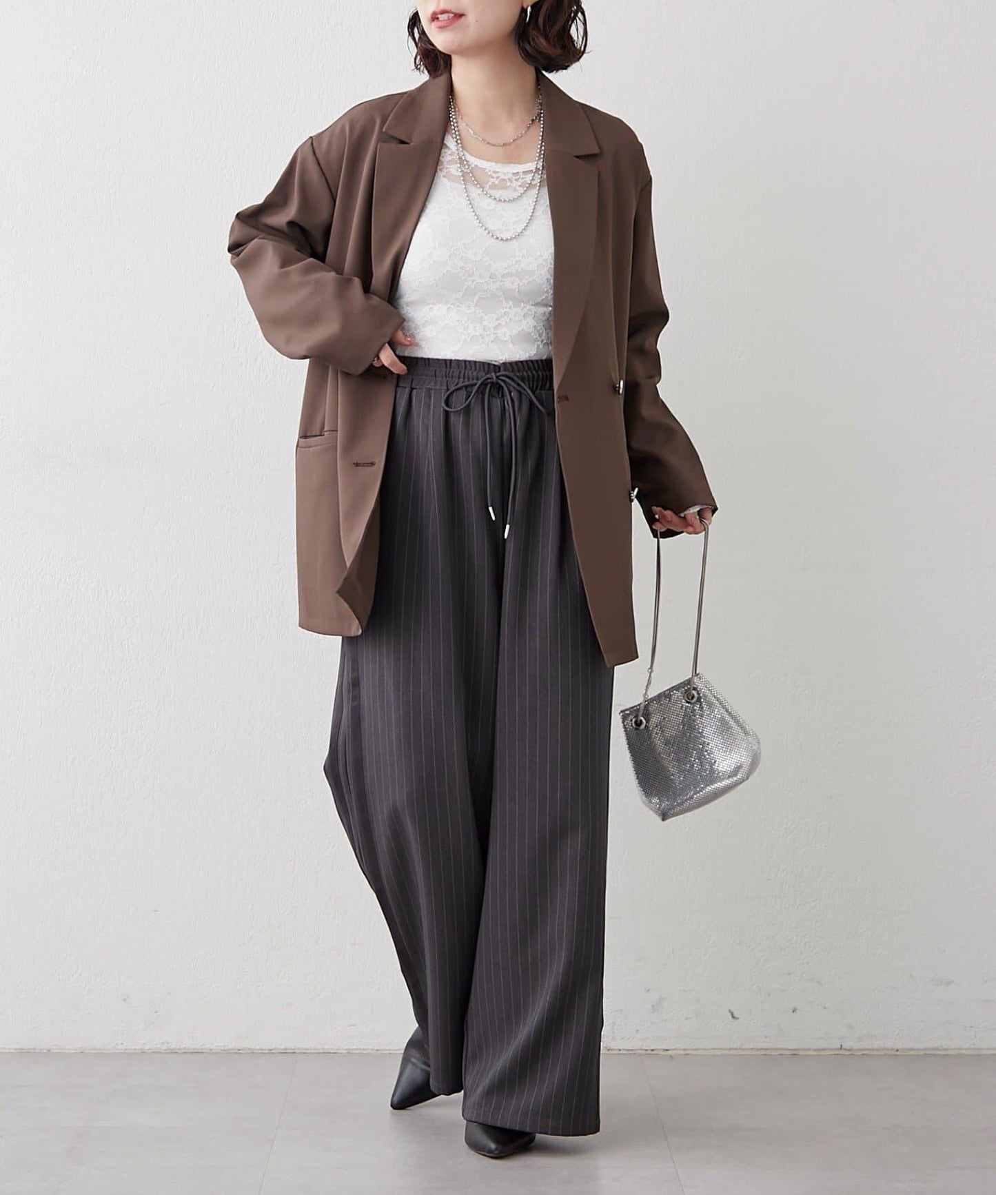 【NUNIFE】細條紋休閒褲