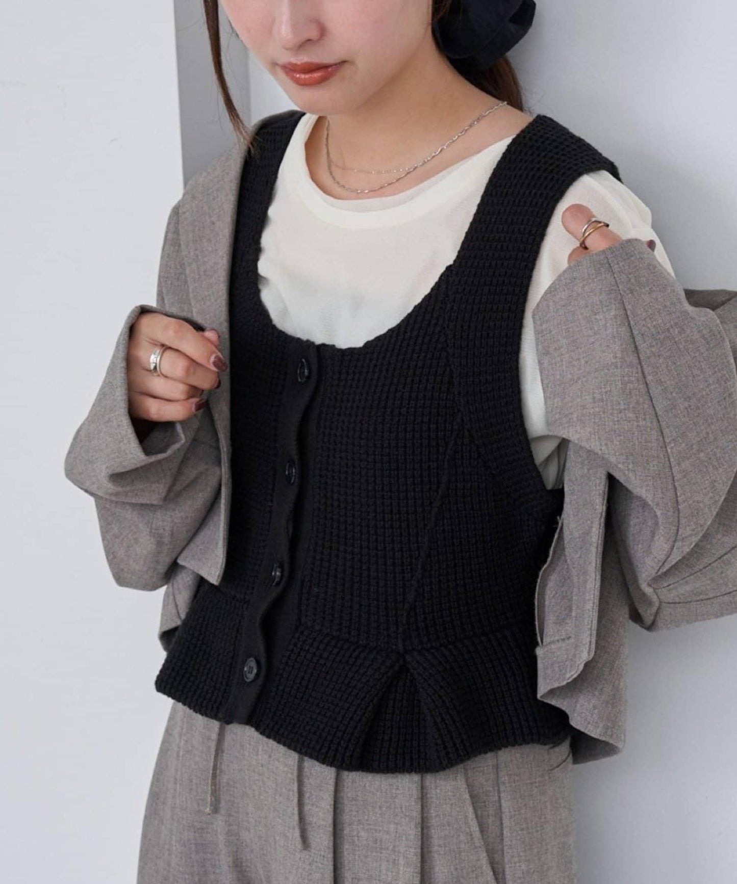 B 菱格紋針織背心