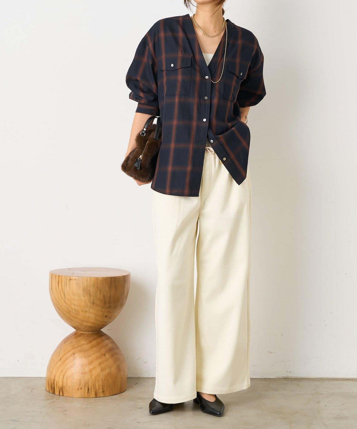 暖感緞面拼接休閒褲