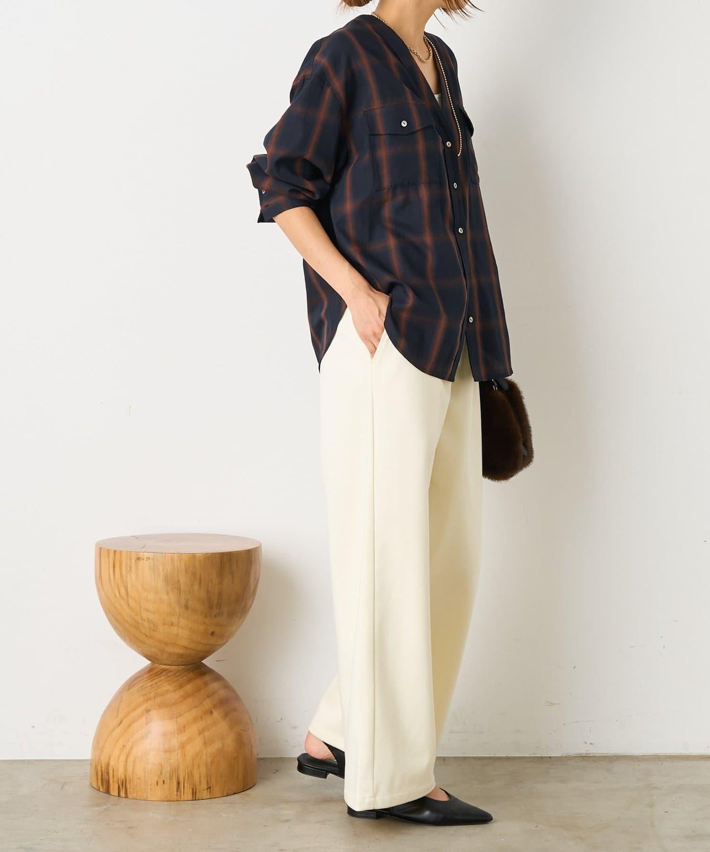 暖感緞面拼接休閒褲