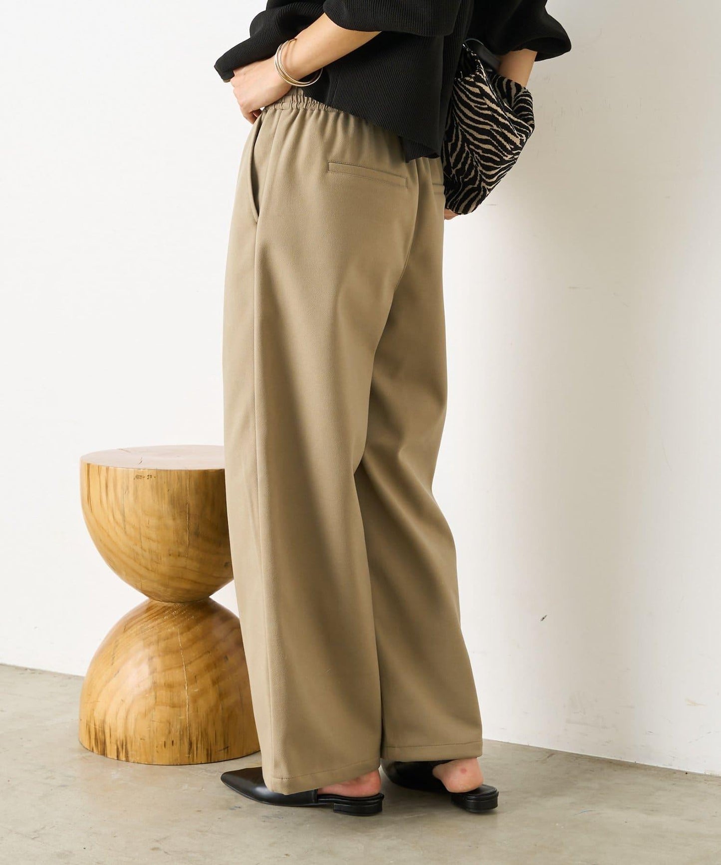 暖感緞面拼接休閒褲