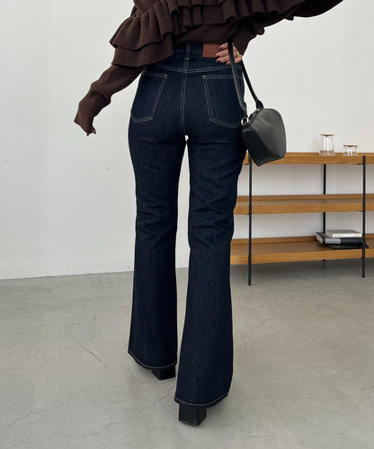 喇叭牛仔褲