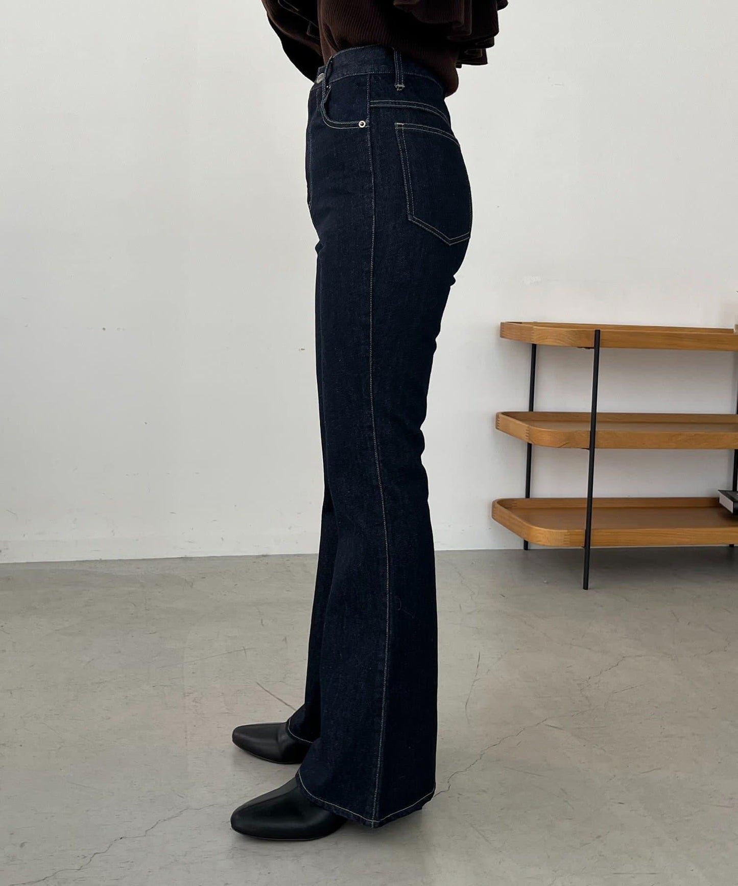 喇叭牛仔褲