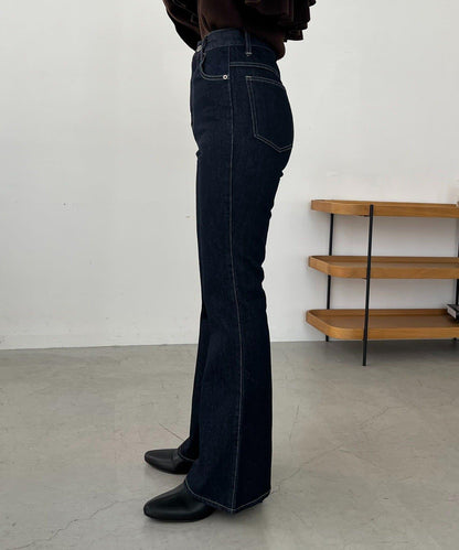 喇叭牛仔褲