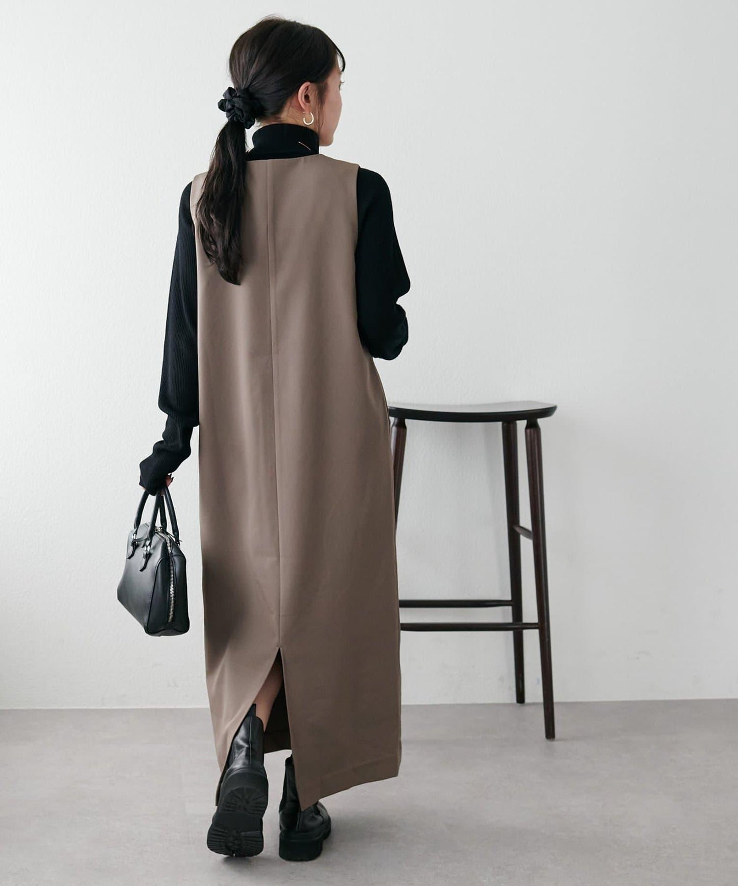 【Discoat】深V連衣裙