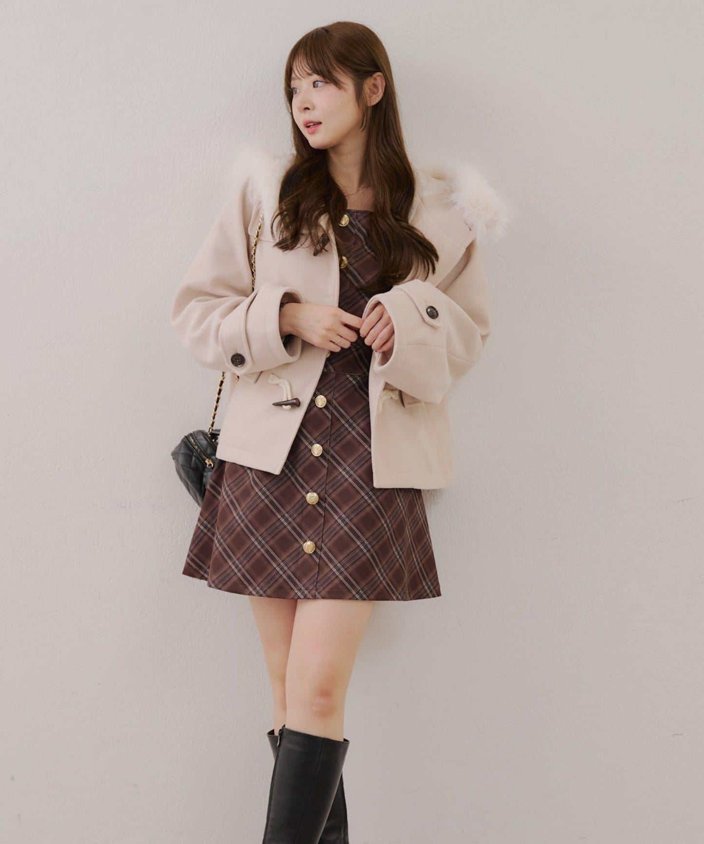 【RMAF】帶毛絨裝飾牛角扣大衣