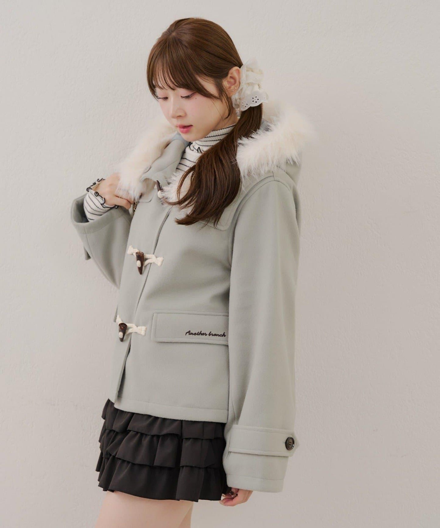 【RMAF】帶毛絨裝飾牛角扣大衣