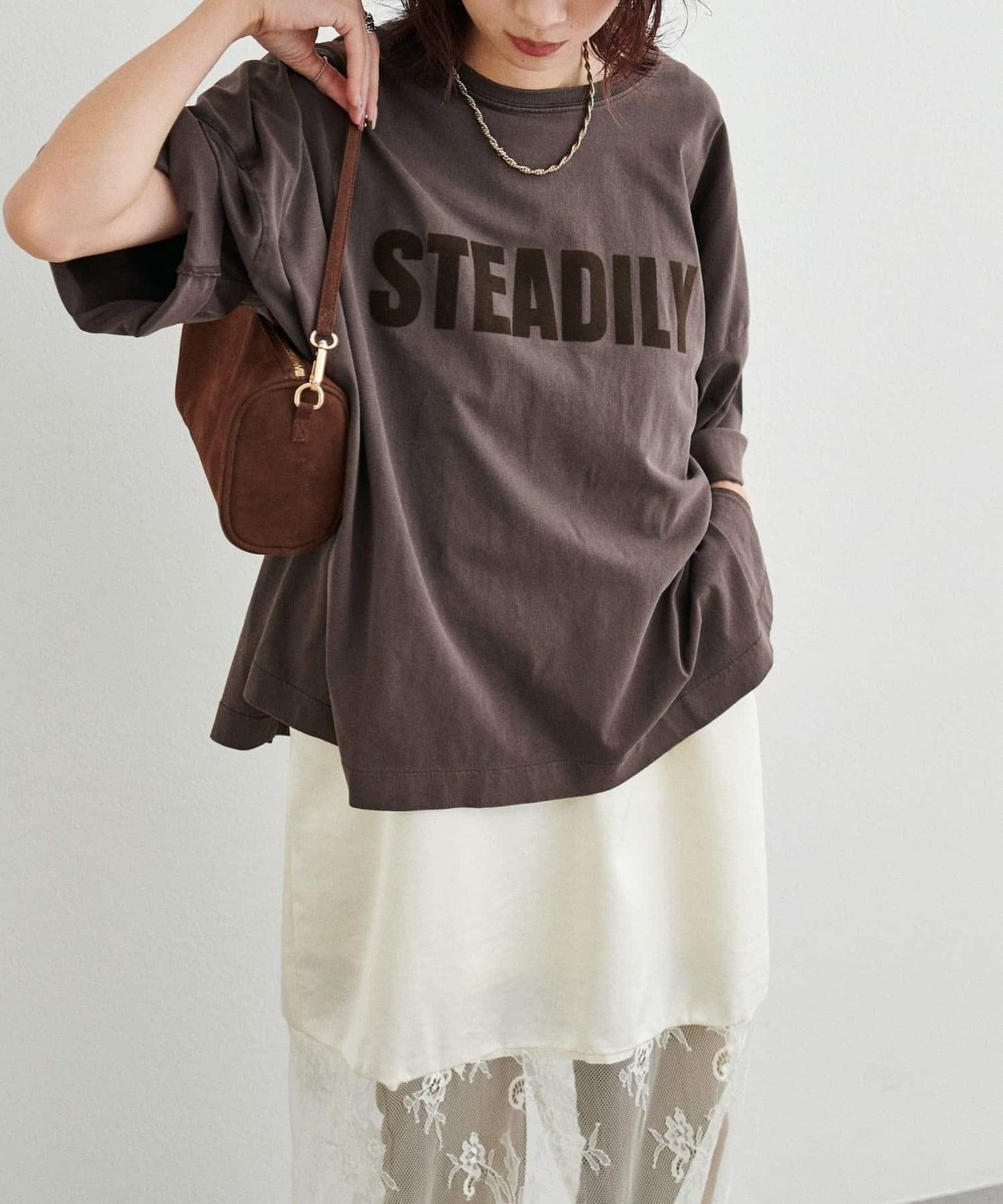 【LARUTA】側開叉寬鬆T恤