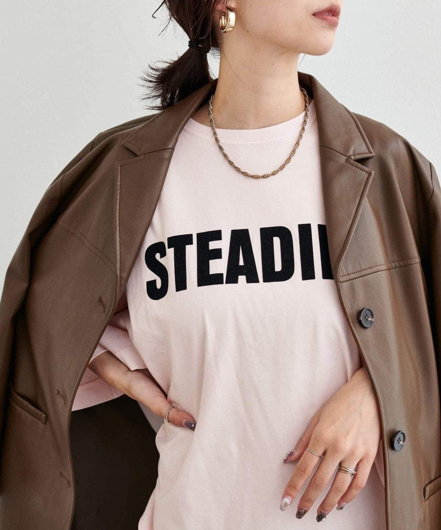 【LARUTA】側開叉寬鬆T恤