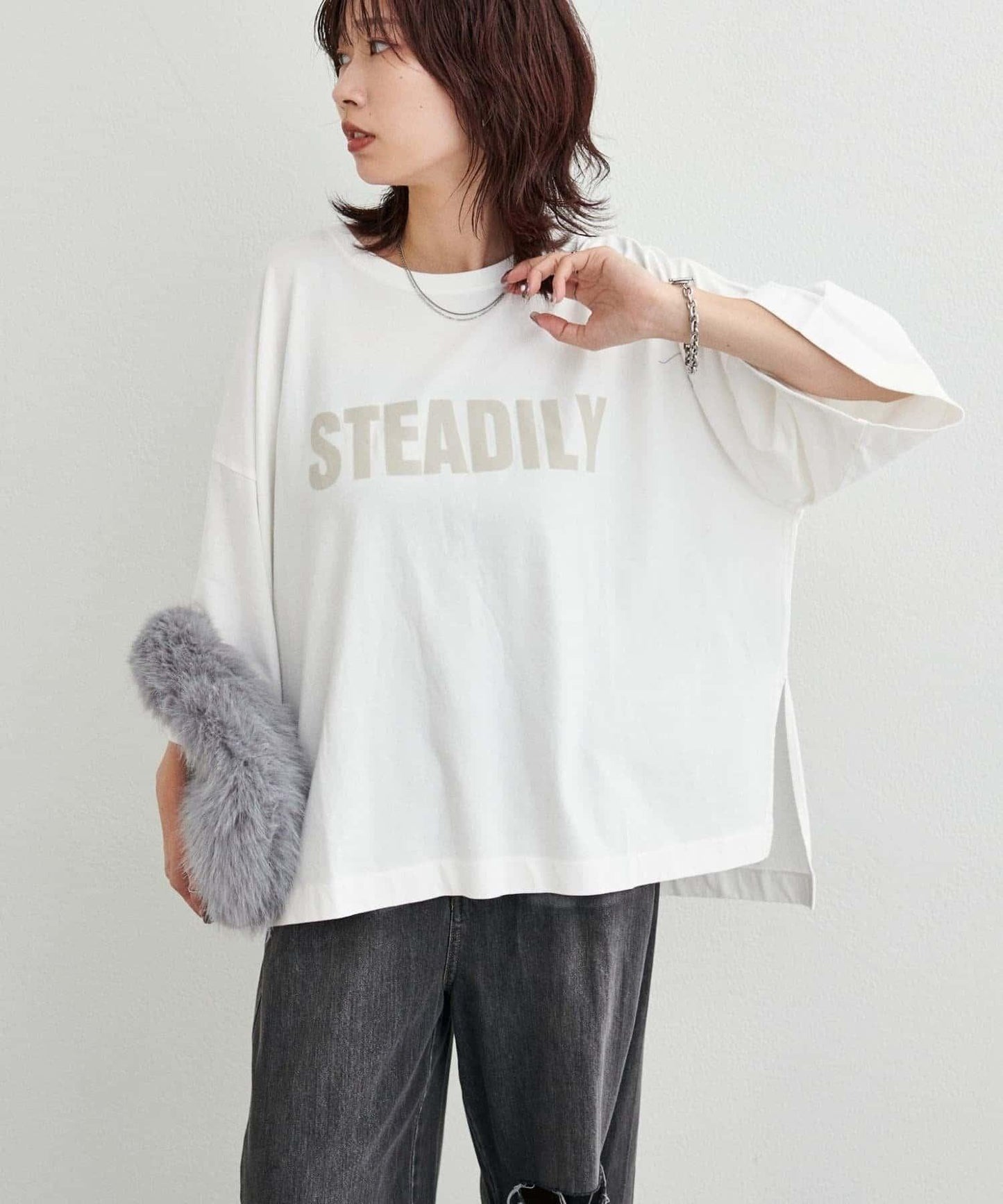 【LARUTA】側開叉寬鬆T恤