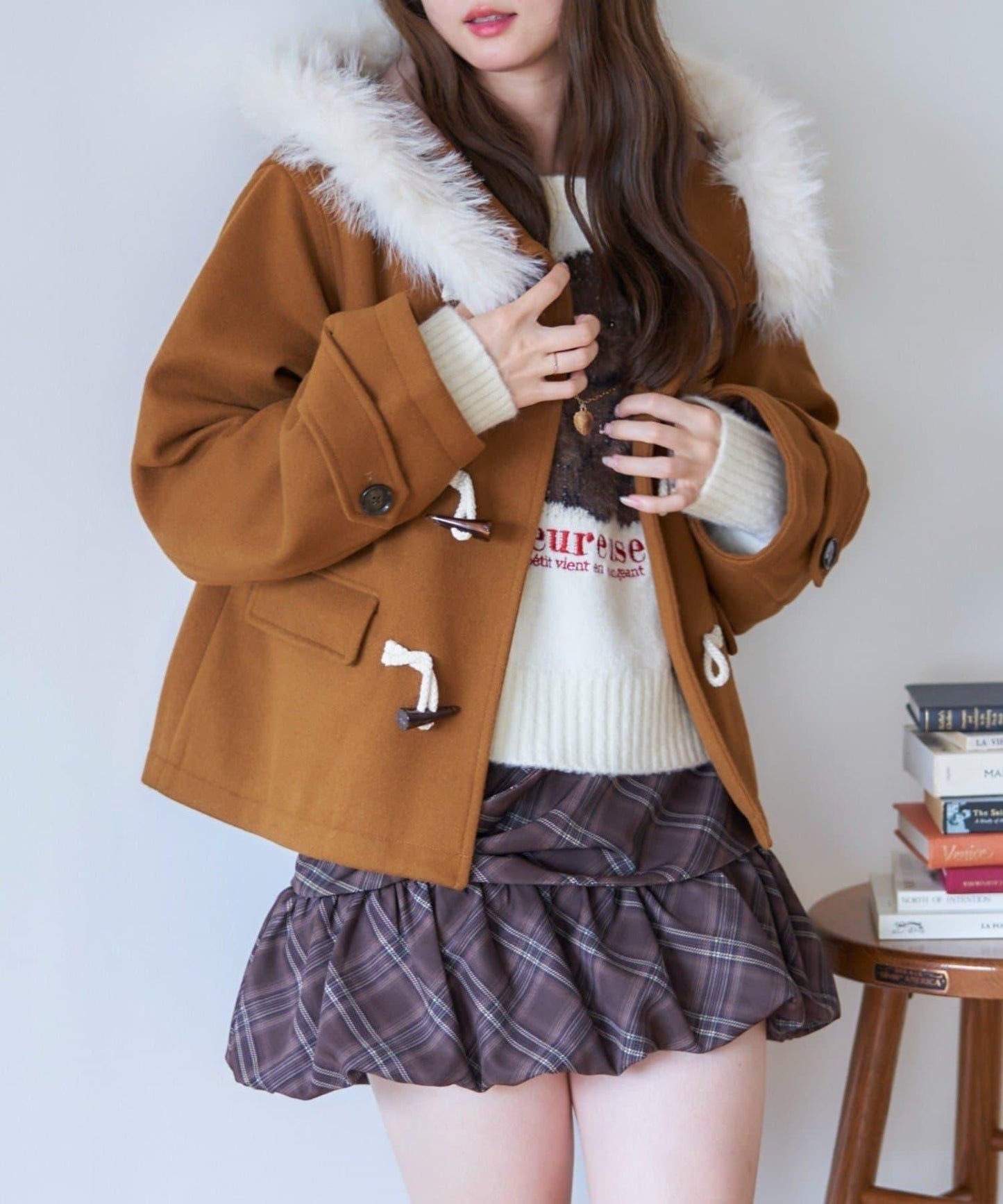 【RMAF】帶毛絨裝飾牛角扣大衣