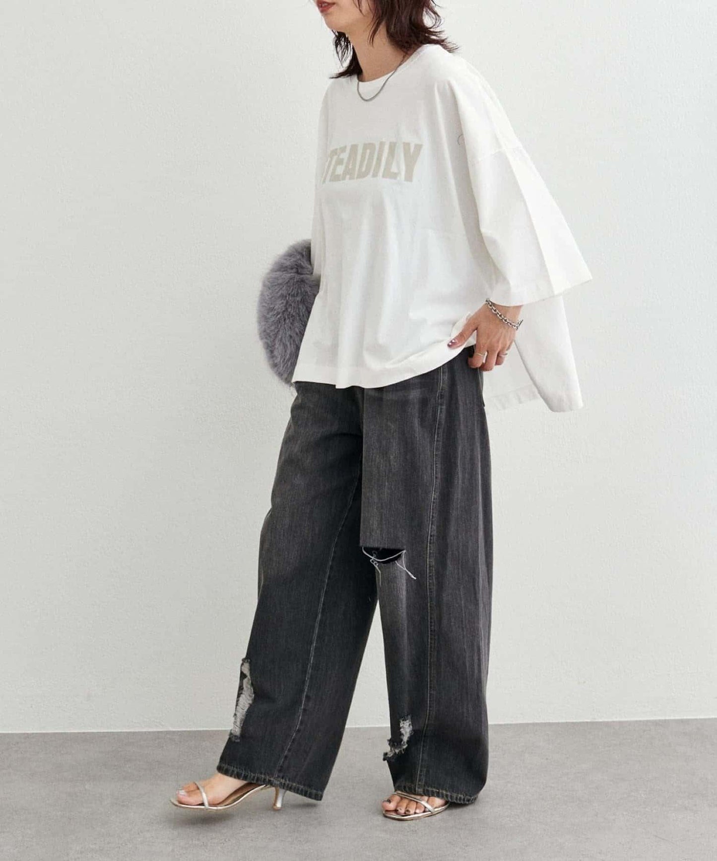 【LARUTA】側開叉寬鬆T恤