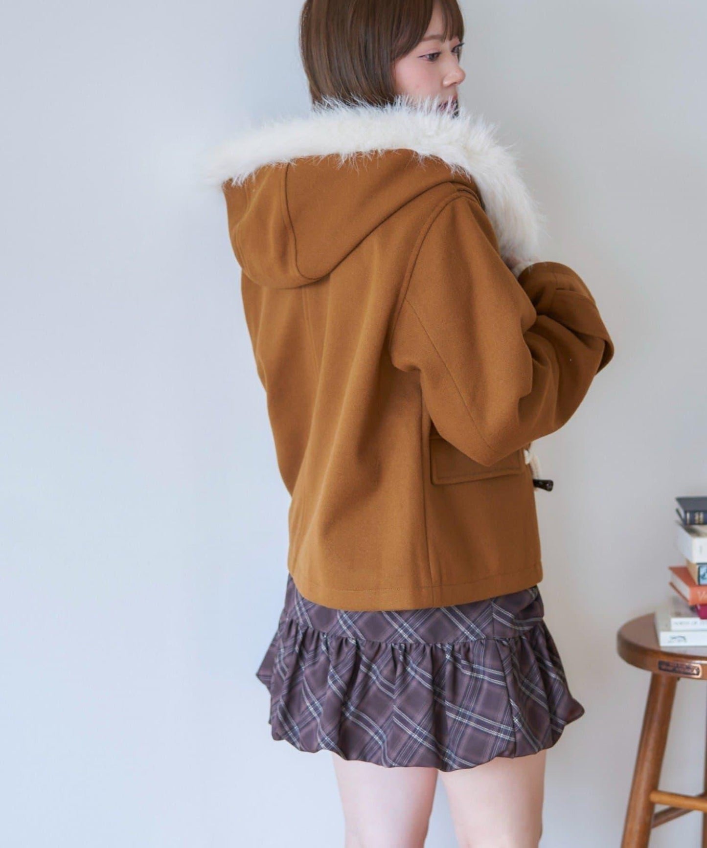 【RMAF】帶毛絨裝飾牛角扣大衣