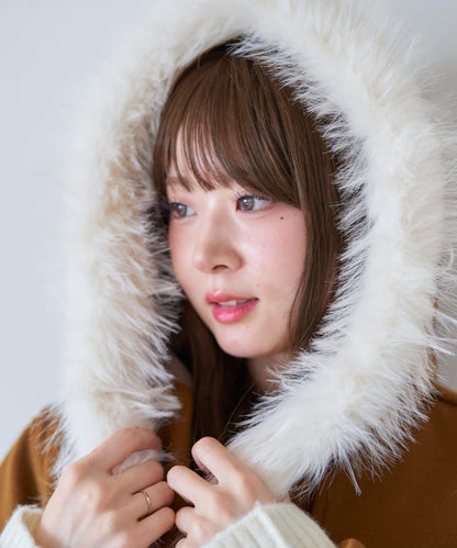 【RMAF】帶毛絨裝飾牛角扣大衣