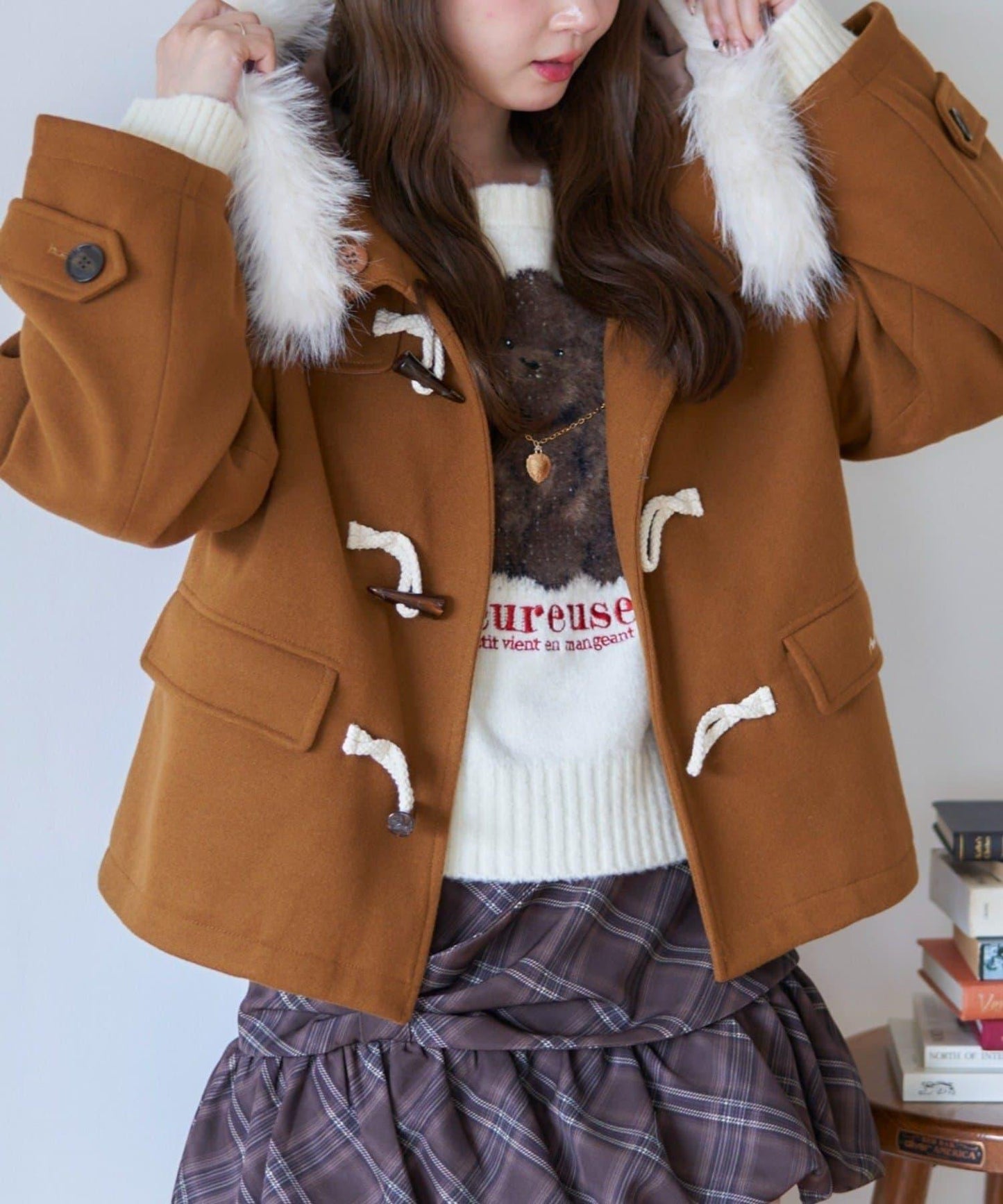 【RMAF】帶毛絨裝飾牛角扣大衣