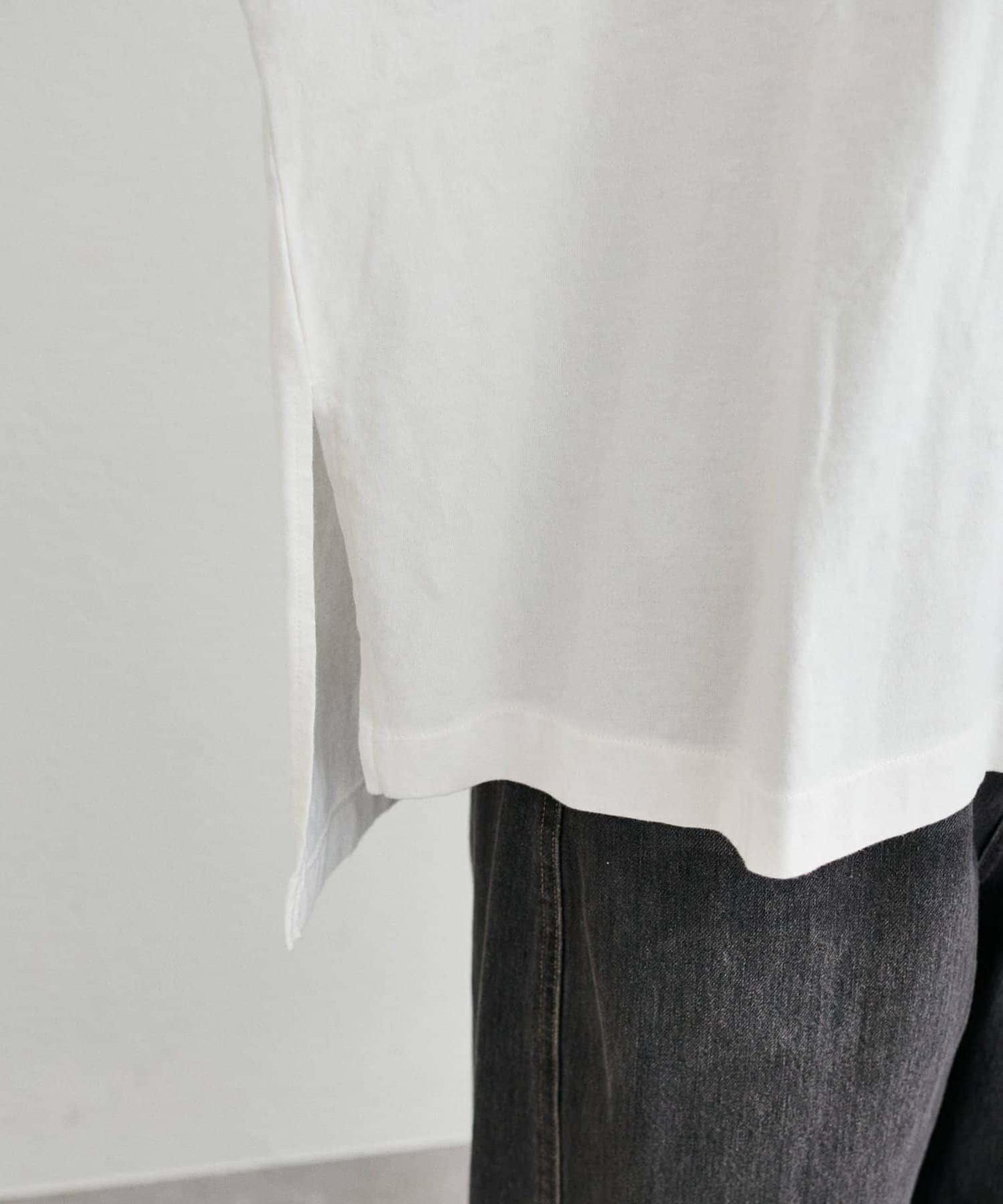 【LARUTA】側開叉寬鬆T恤