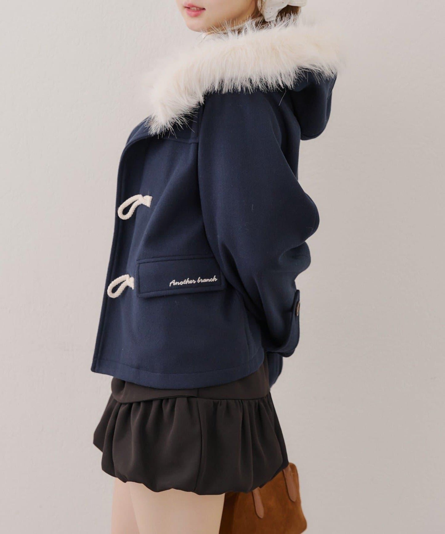 【RMAF】帶毛絨裝飾牛角扣大衣