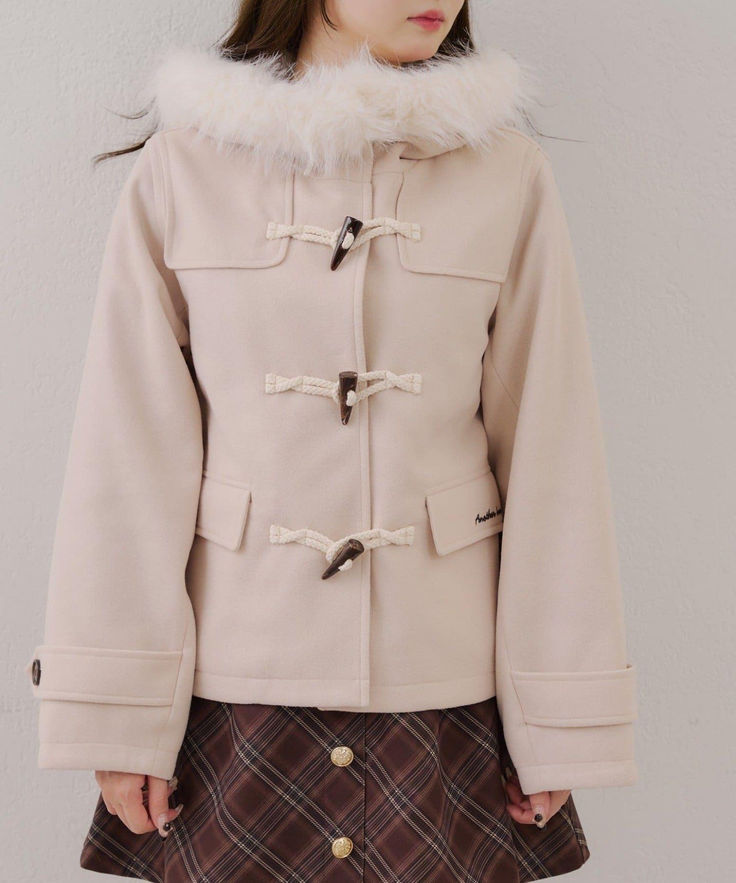 【RMAF】帶毛絨裝飾牛角扣大衣