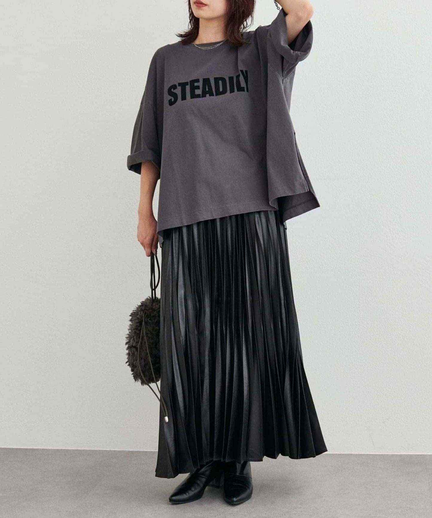 【LARUTA】側開叉寬鬆T恤